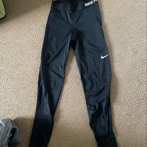Nike pro leggings medium